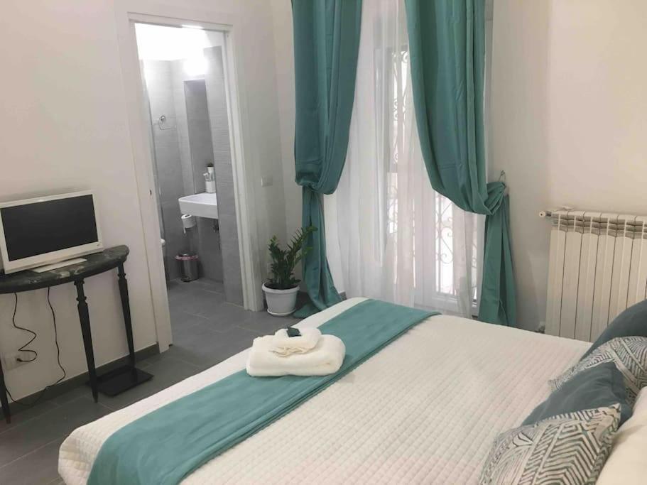 Beautiful Apartment Next To Piazza Di Spagna Rome Luaran gambar